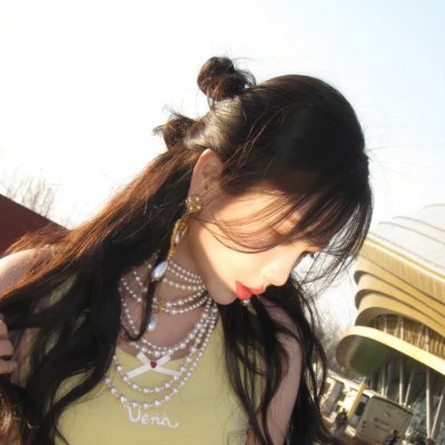 玉笑珠香